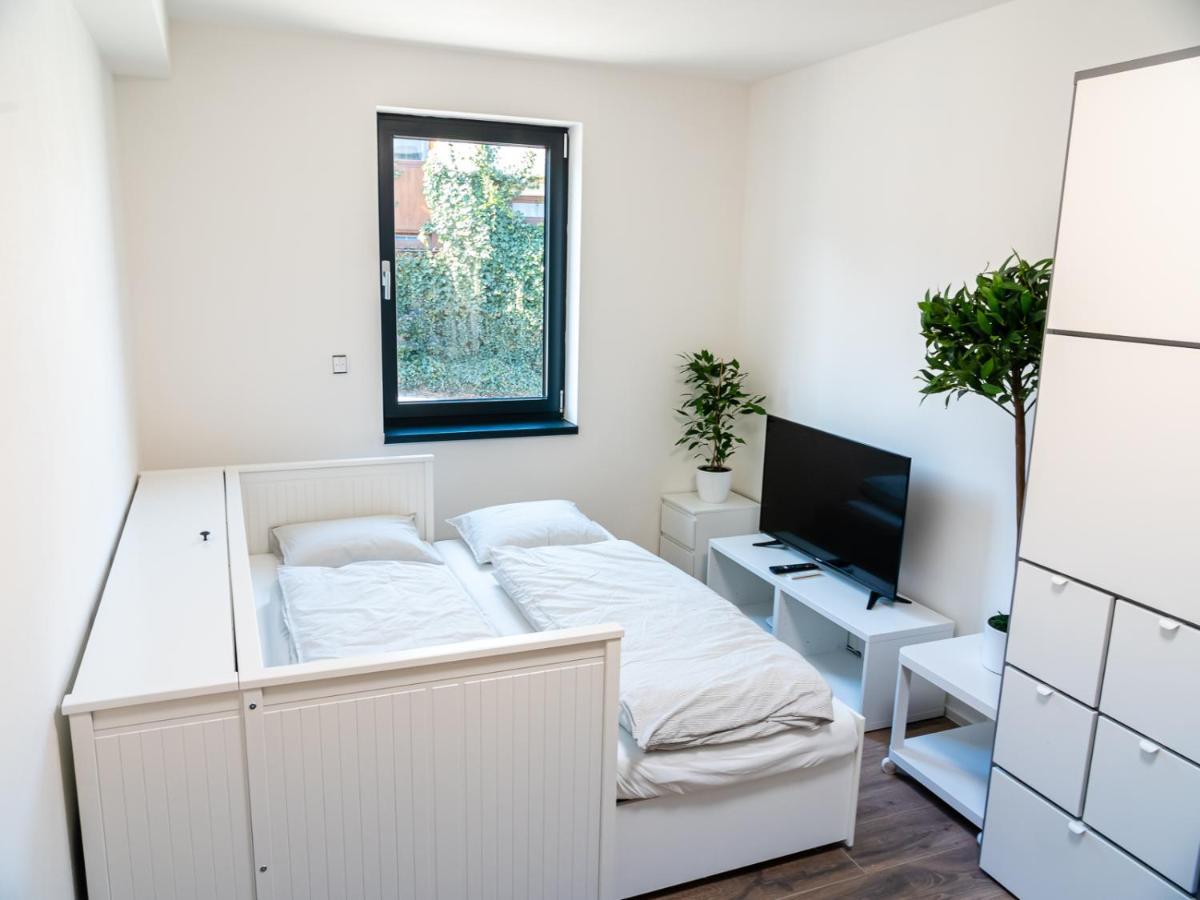 Apartmany Gemini Zlín Buitenkant foto