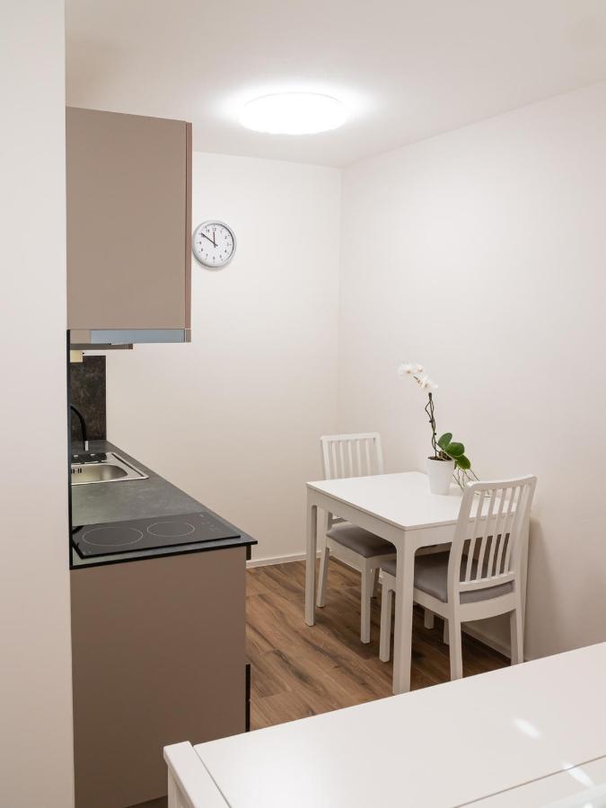 Apartmany Gemini Zlín Buitenkant foto